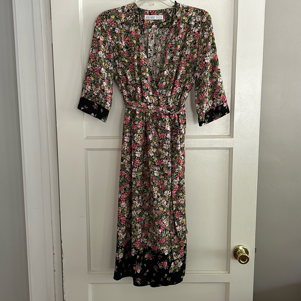 Zara Floral Dress Size Small